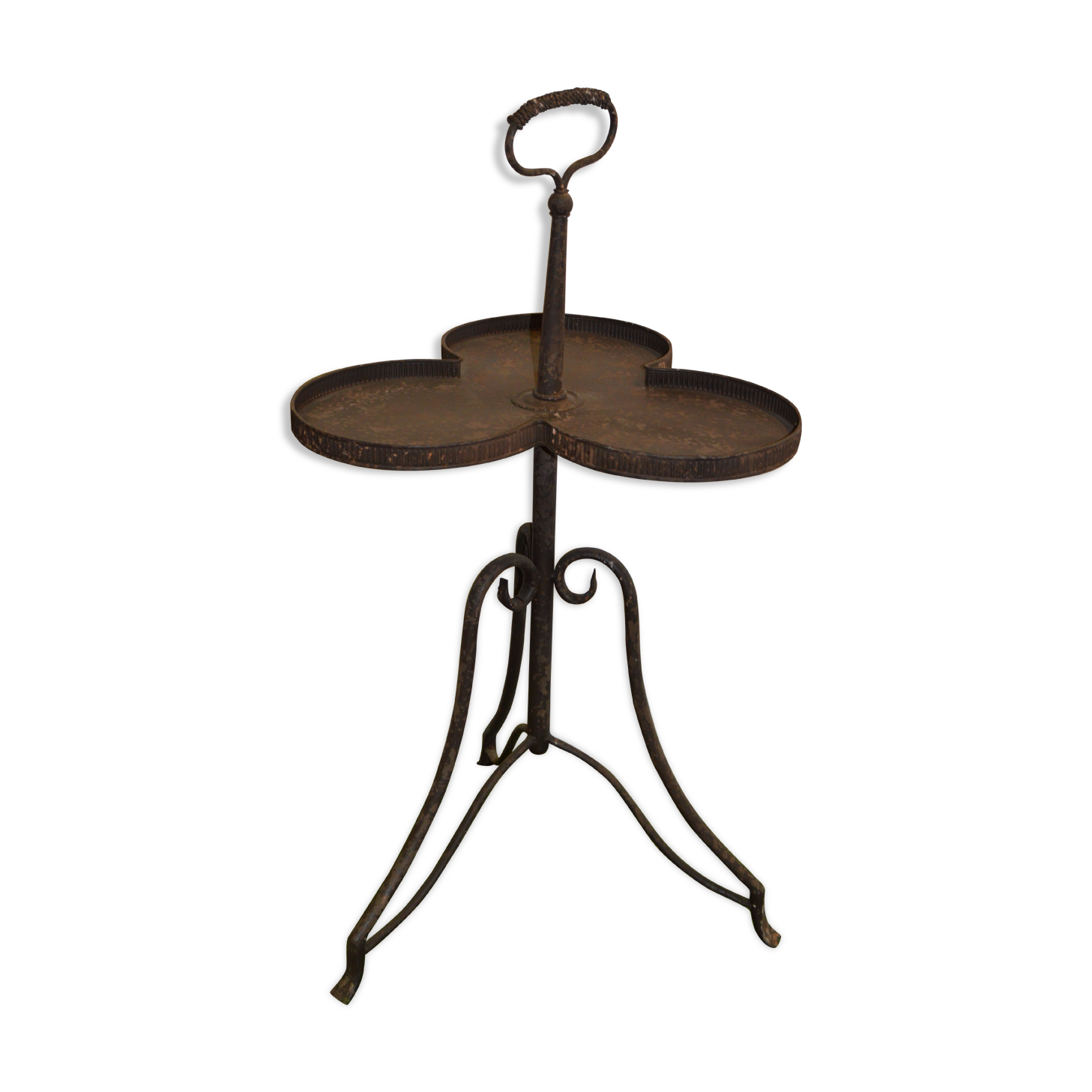 Clover-shaped iron table