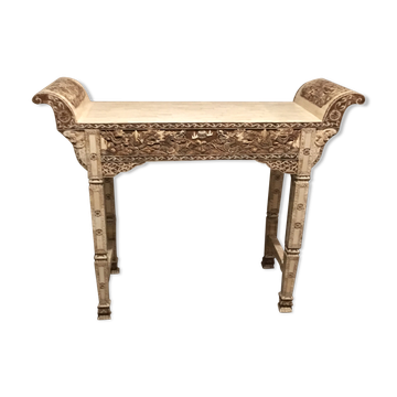 Console sculptée en bois et os blanc