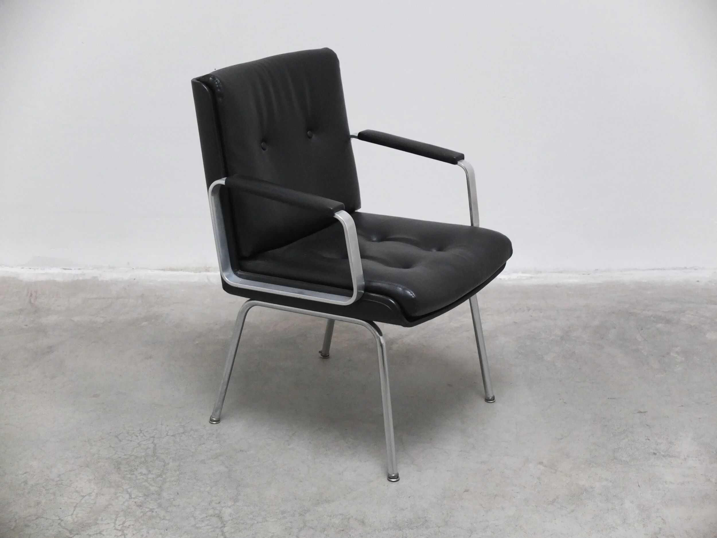 Executive leather armchair by Egon Eiermann for Wilde + Spieth, 1960s