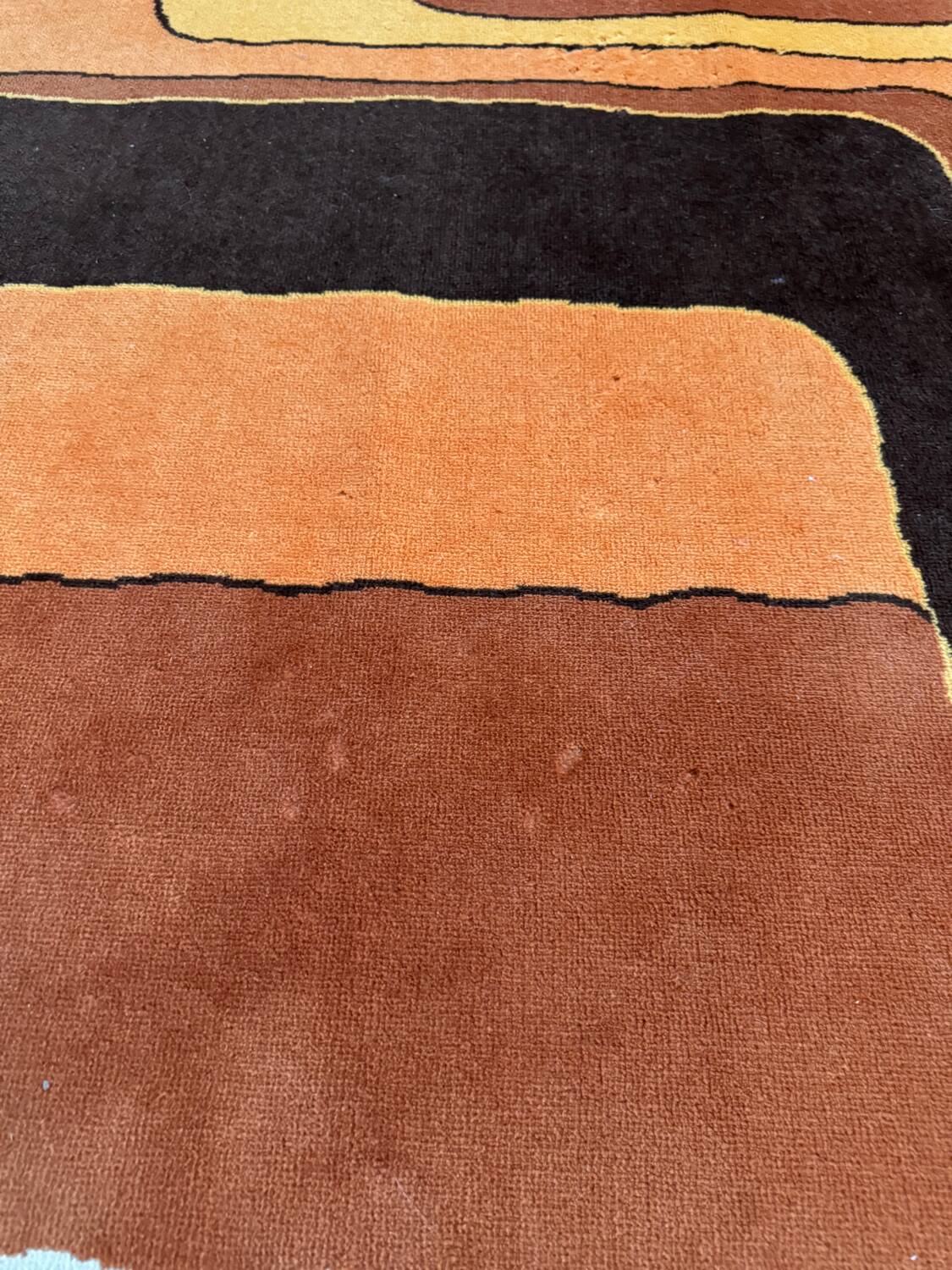 Vintage graphic rug / Amazon