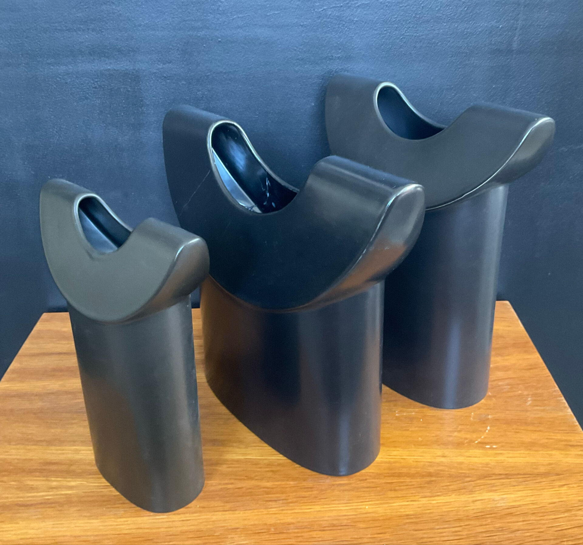 Trio de vases design par Paulus Van Leeuwen
