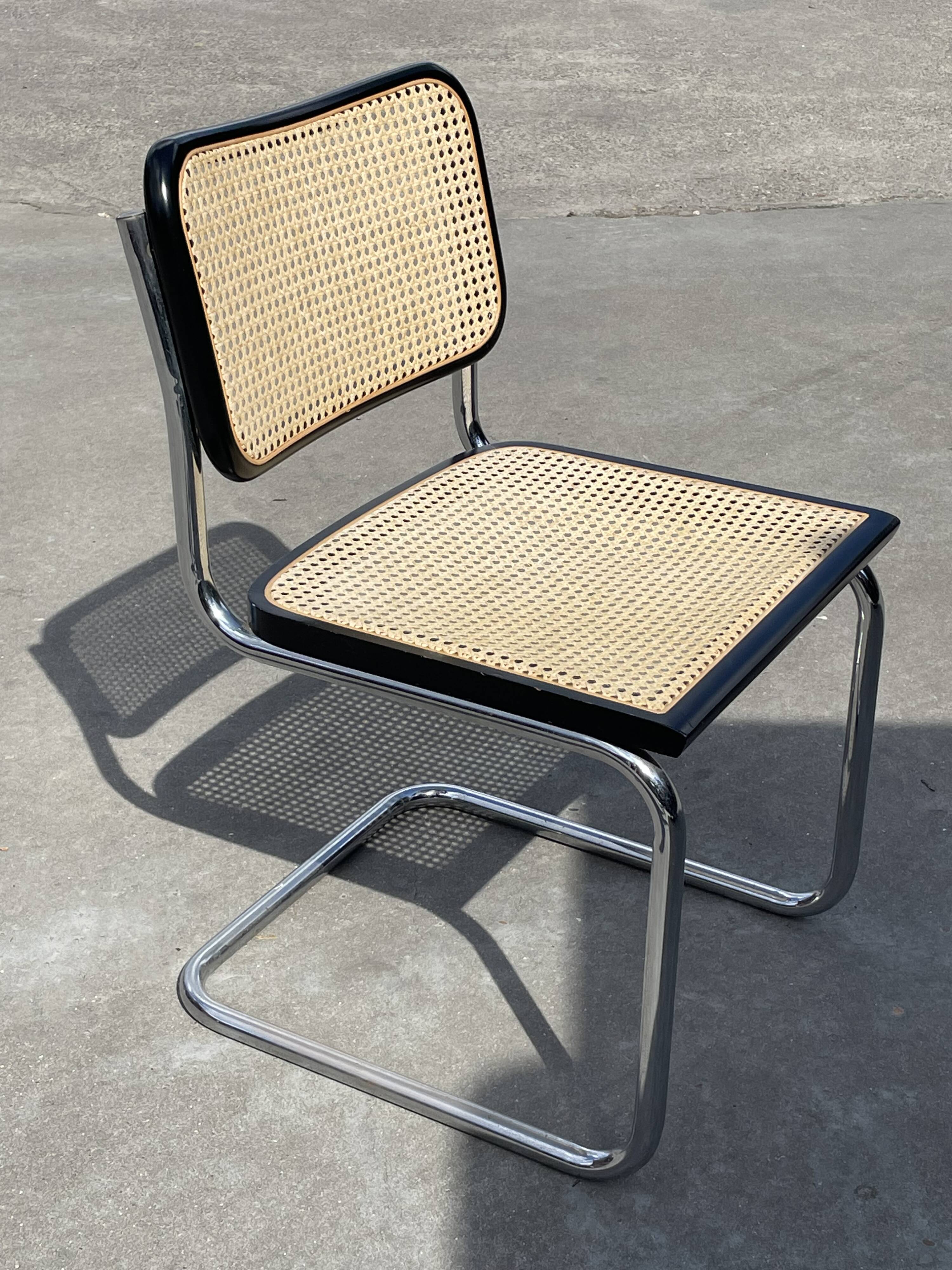 Cesca chair b32 model in blak and wood by Marcel Breuer