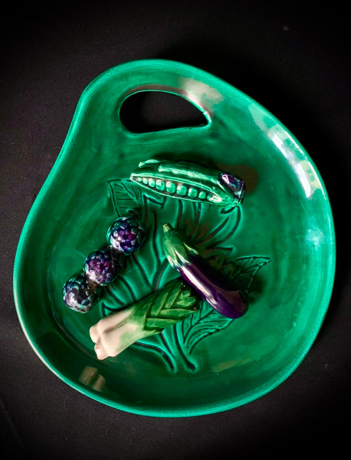 Vegetable knife holder service