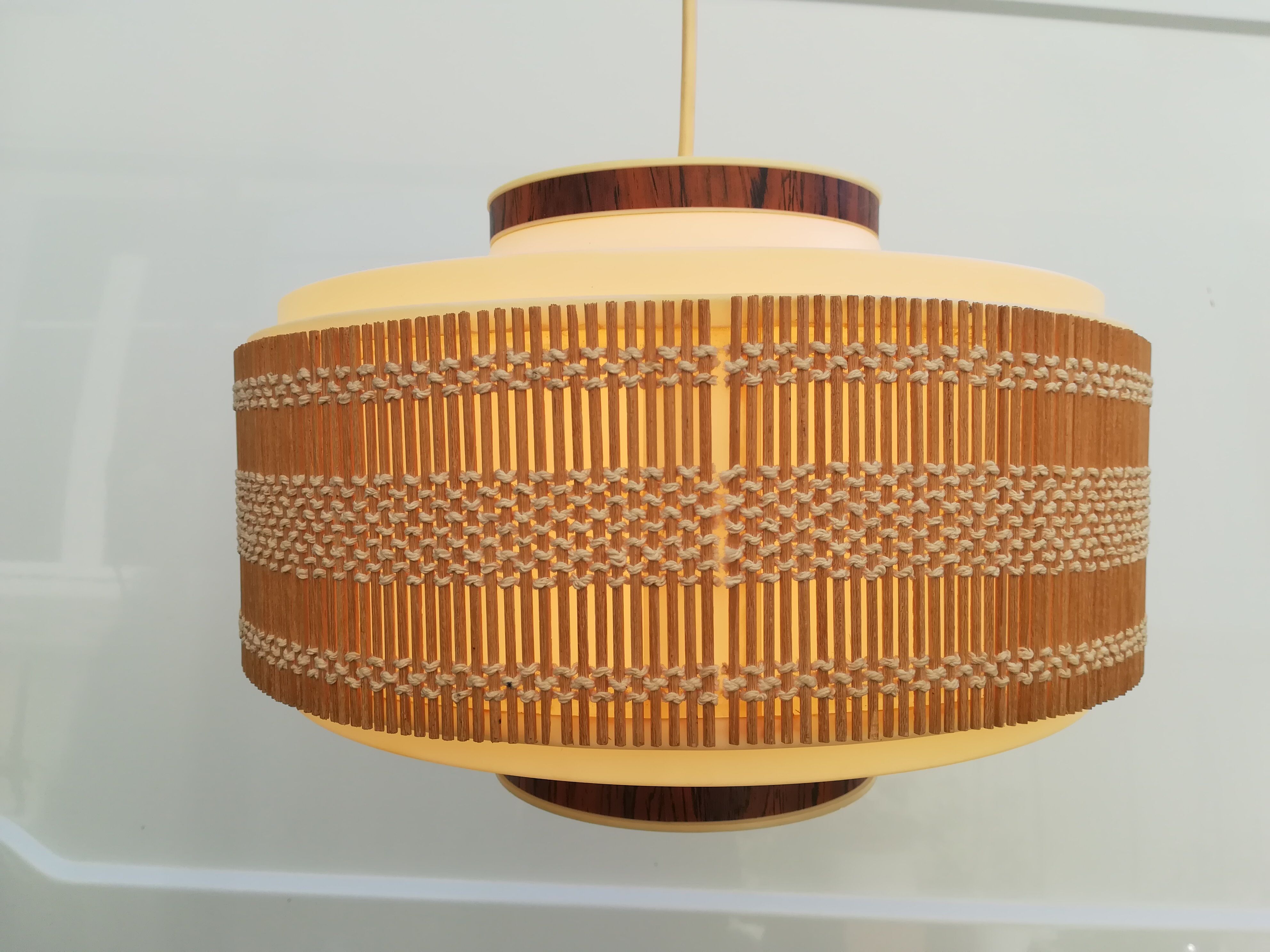 Plastic suspension and rattan