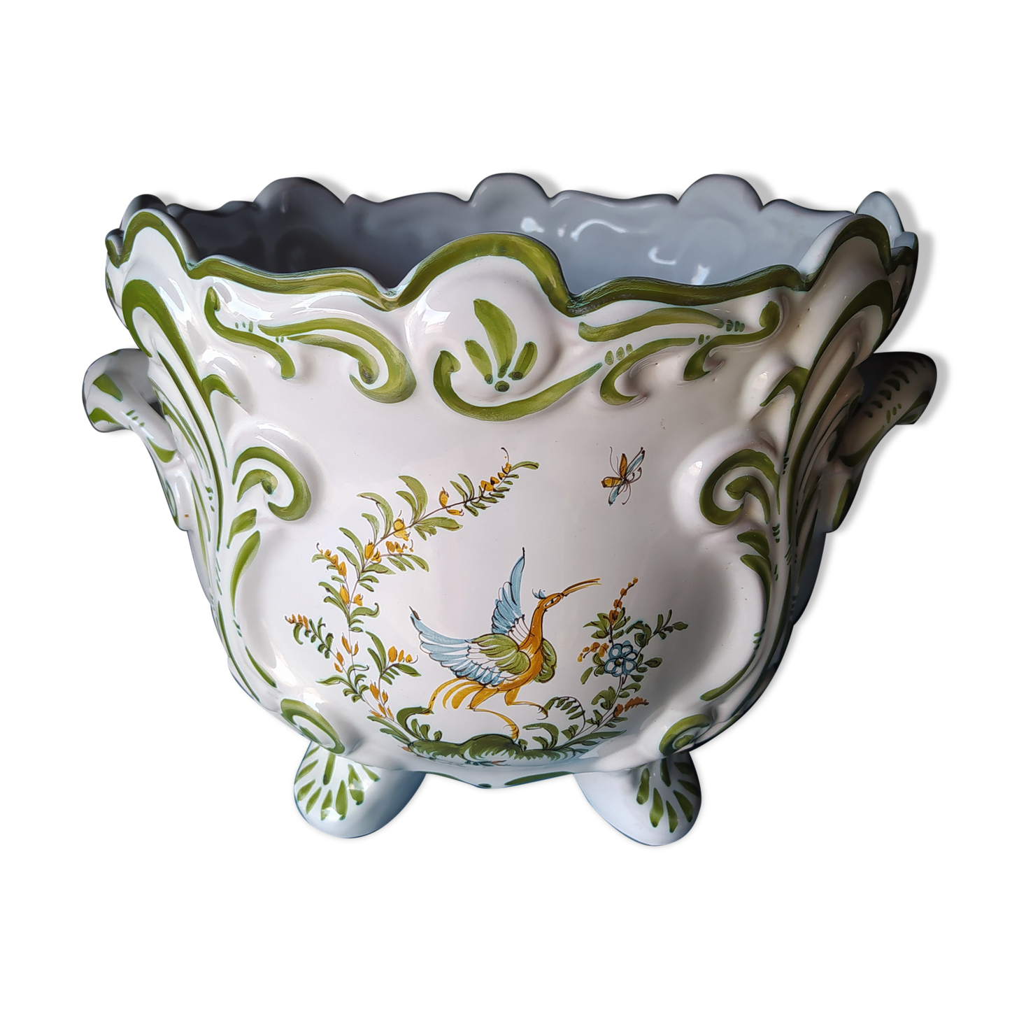 Large cache pot Moustier Sainte Marie in ceramic.