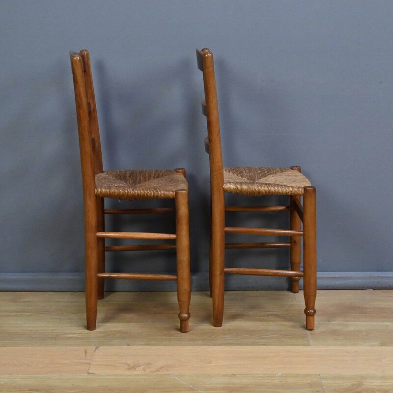 Pair of rush-seated chairs in cherry wood – late 19th century