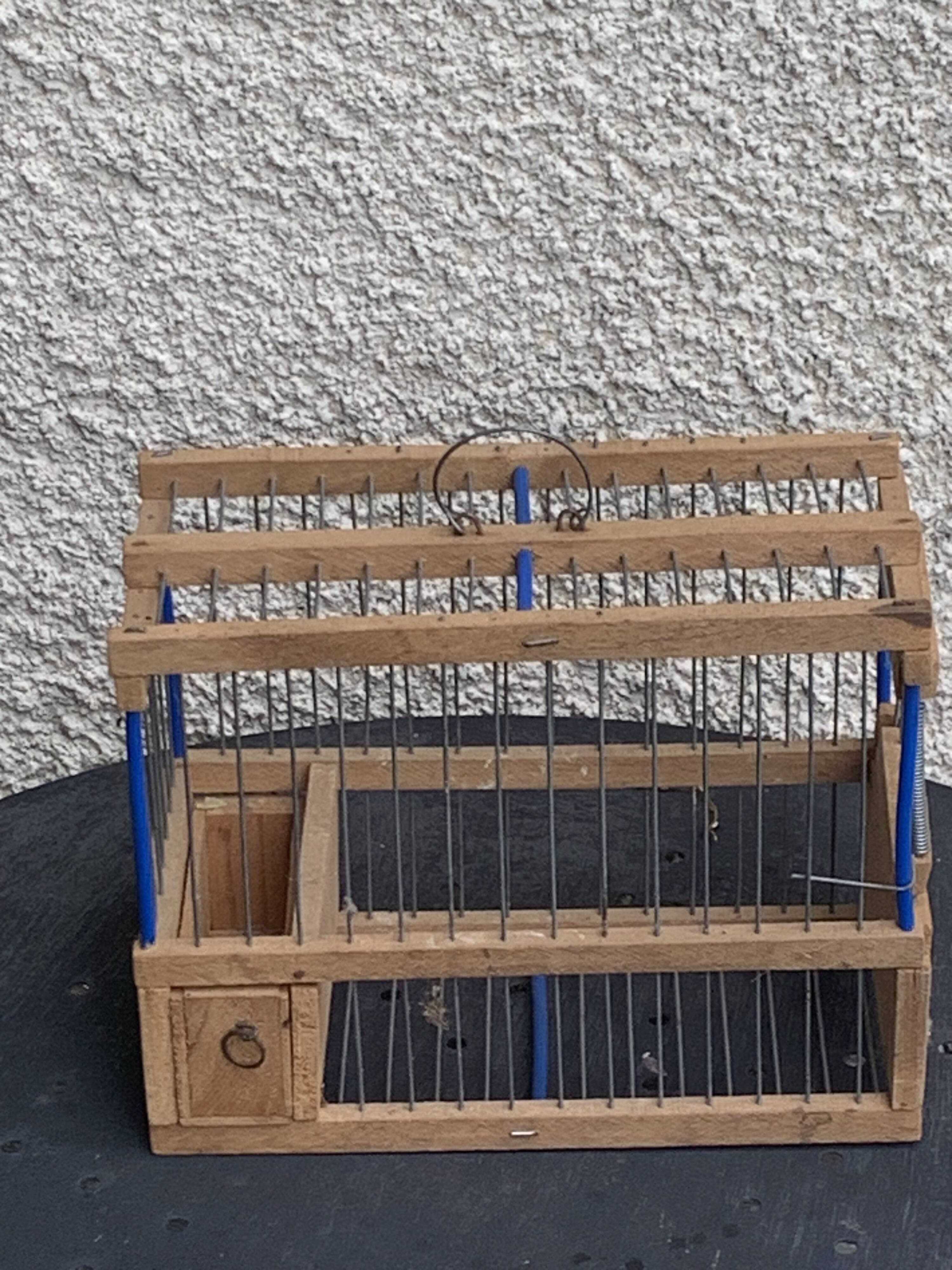 Cage à oiseau vintage en métal et bois