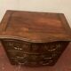 Commode provinciale en noyer massif xviii siècle