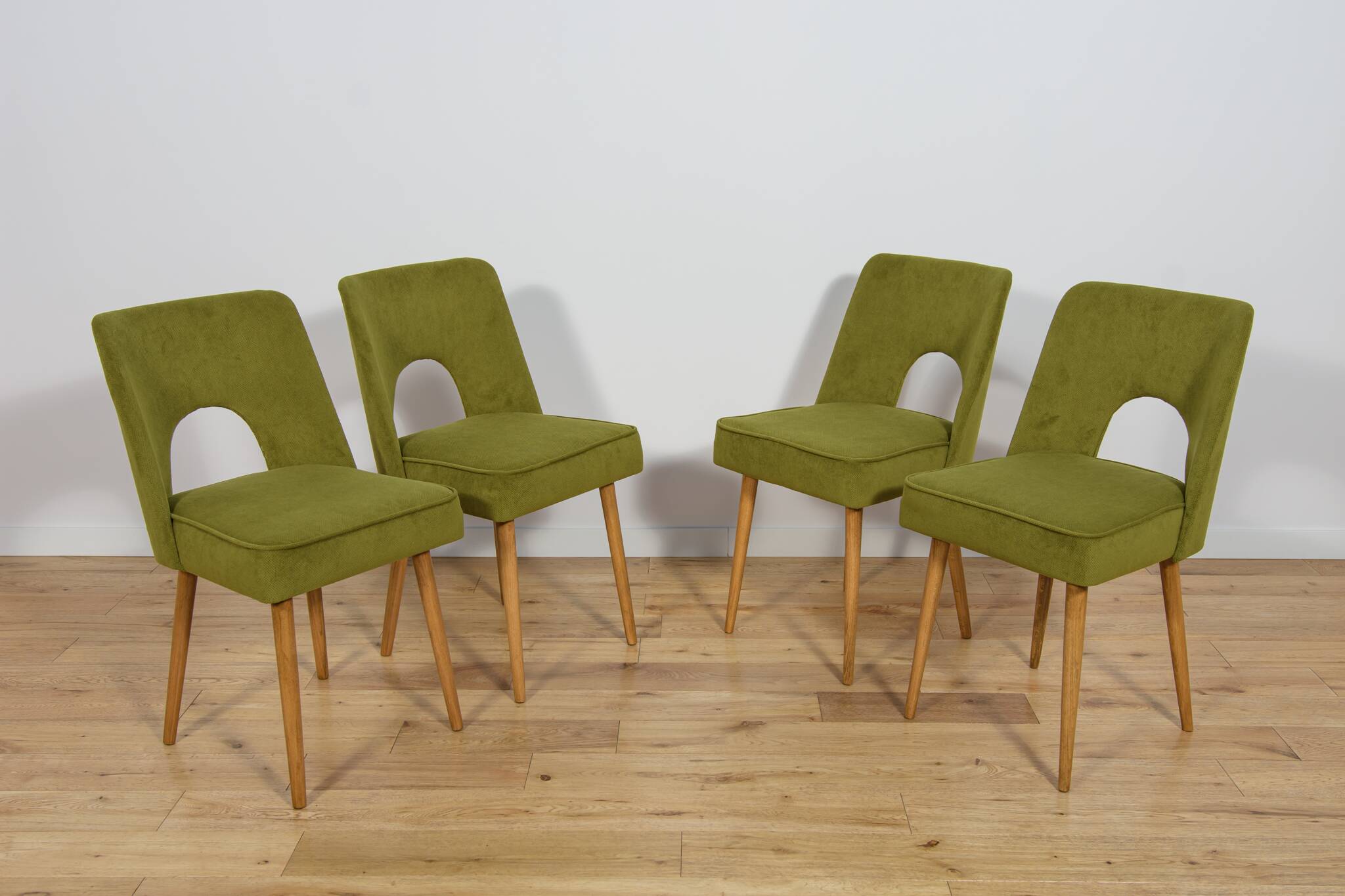 Shell Chairs from Bydgoszcz Furniture Factory, Poland, 1960s, Set of 4