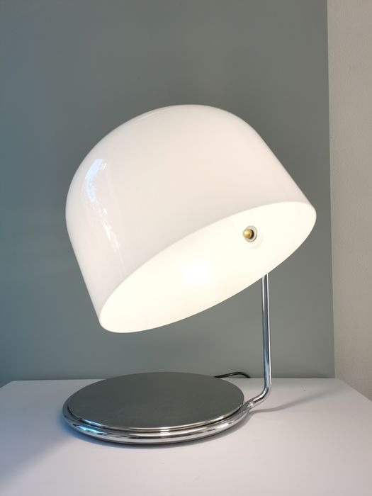 Luigi Massoni for Guzzini - Italian table lamp