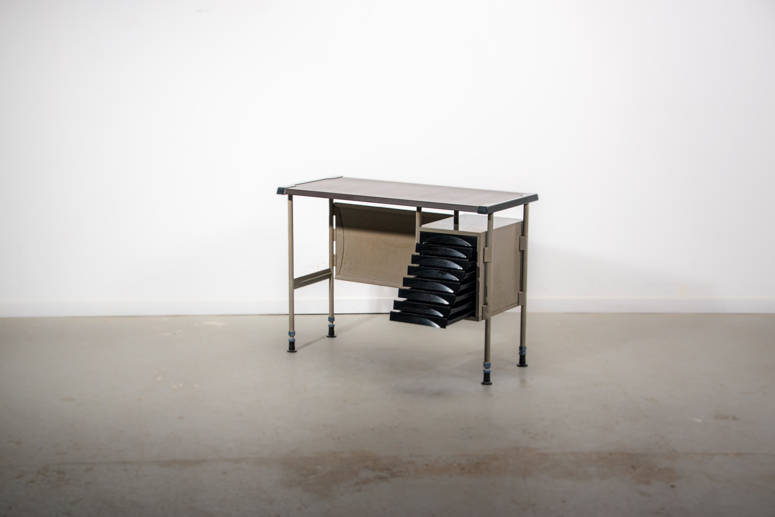 Spazio series typewriter desk by Studio BBPR for Olivetti, circa 1960