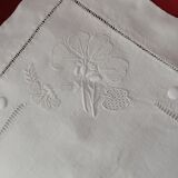Pillowcase hand-embroidered thread monogram E.D.