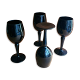Ensemble de 4 verres à pieds en opaline noire
