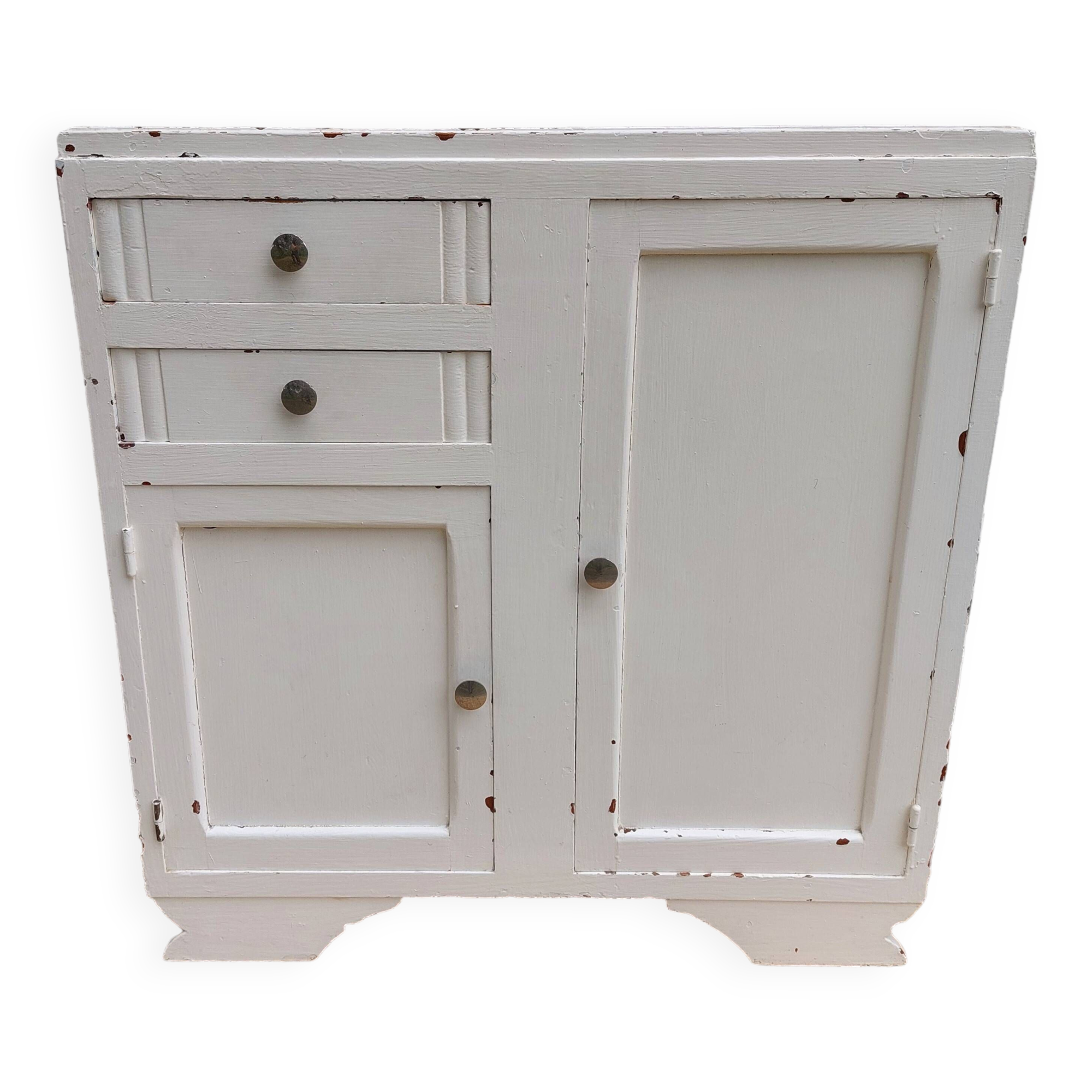 Small white Mado buffet, chippy paint