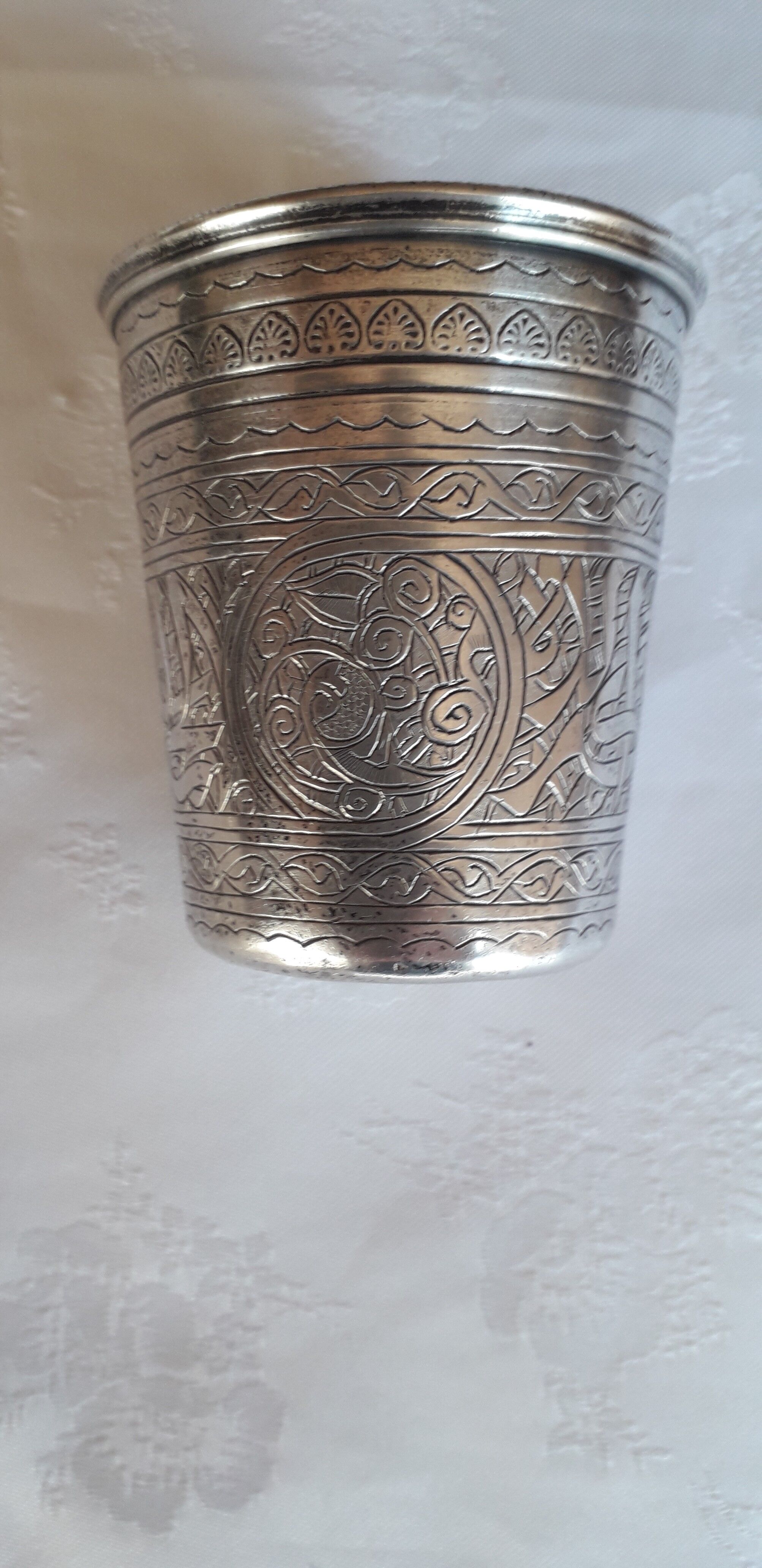 Old timpani in chiseled silver 3 punches.