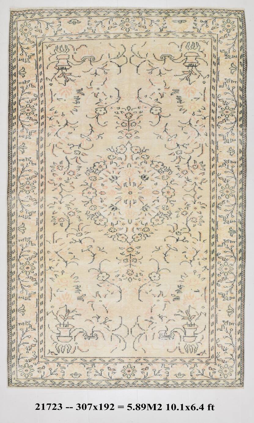 6x10 Large Cream & Black Oriental Vintage Rug, 192x307Cm
