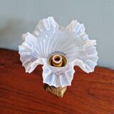 Table lamp in gilded bronze with opalescent glass shade, early 20th century.