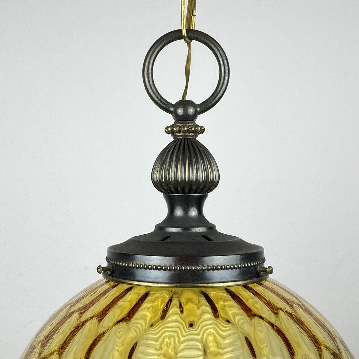 Vintage yellow Murano sphere pendant lamp, Italy, 1970s.