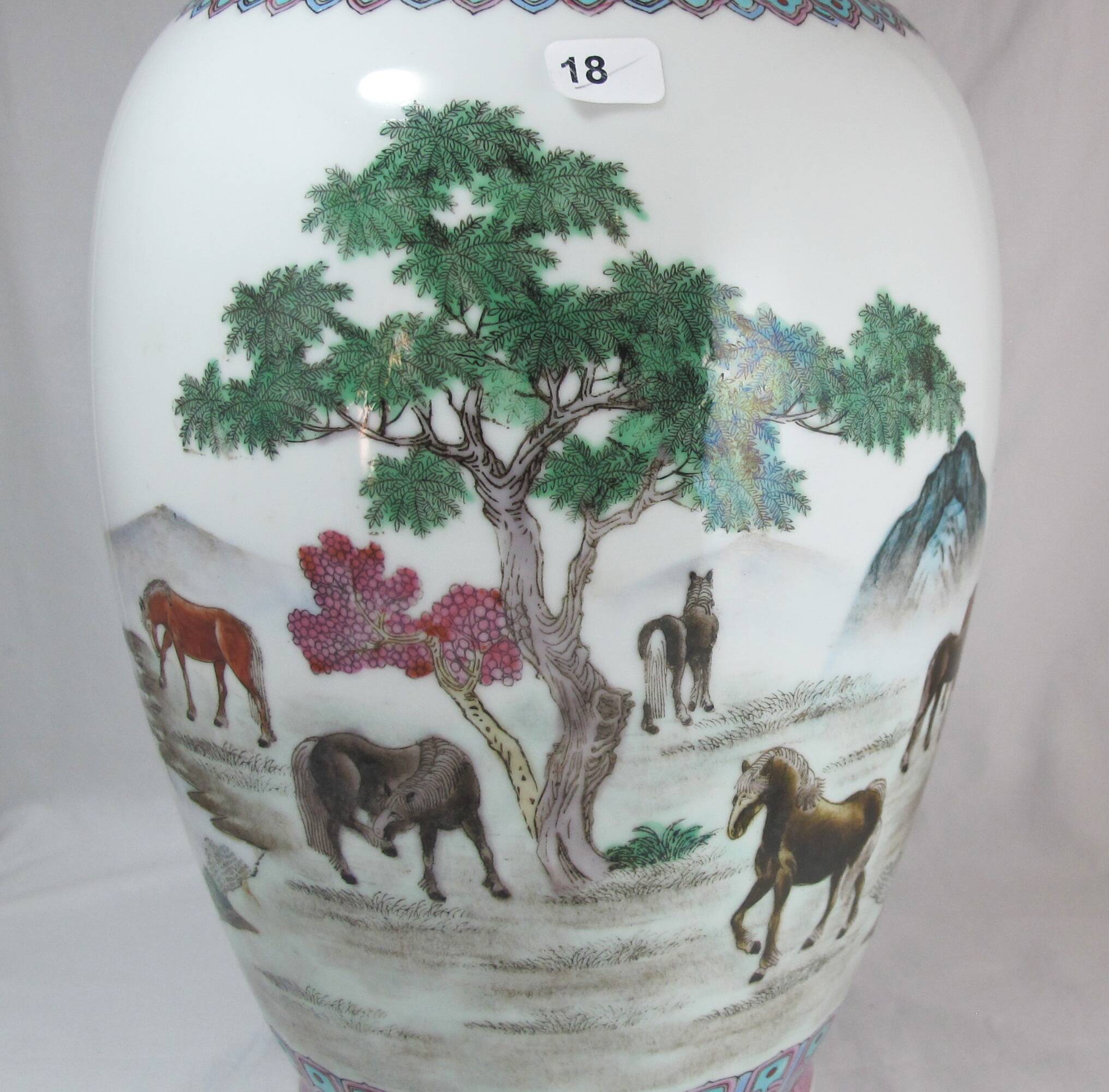Large Chinese famille rose porcelain vase China 20th century