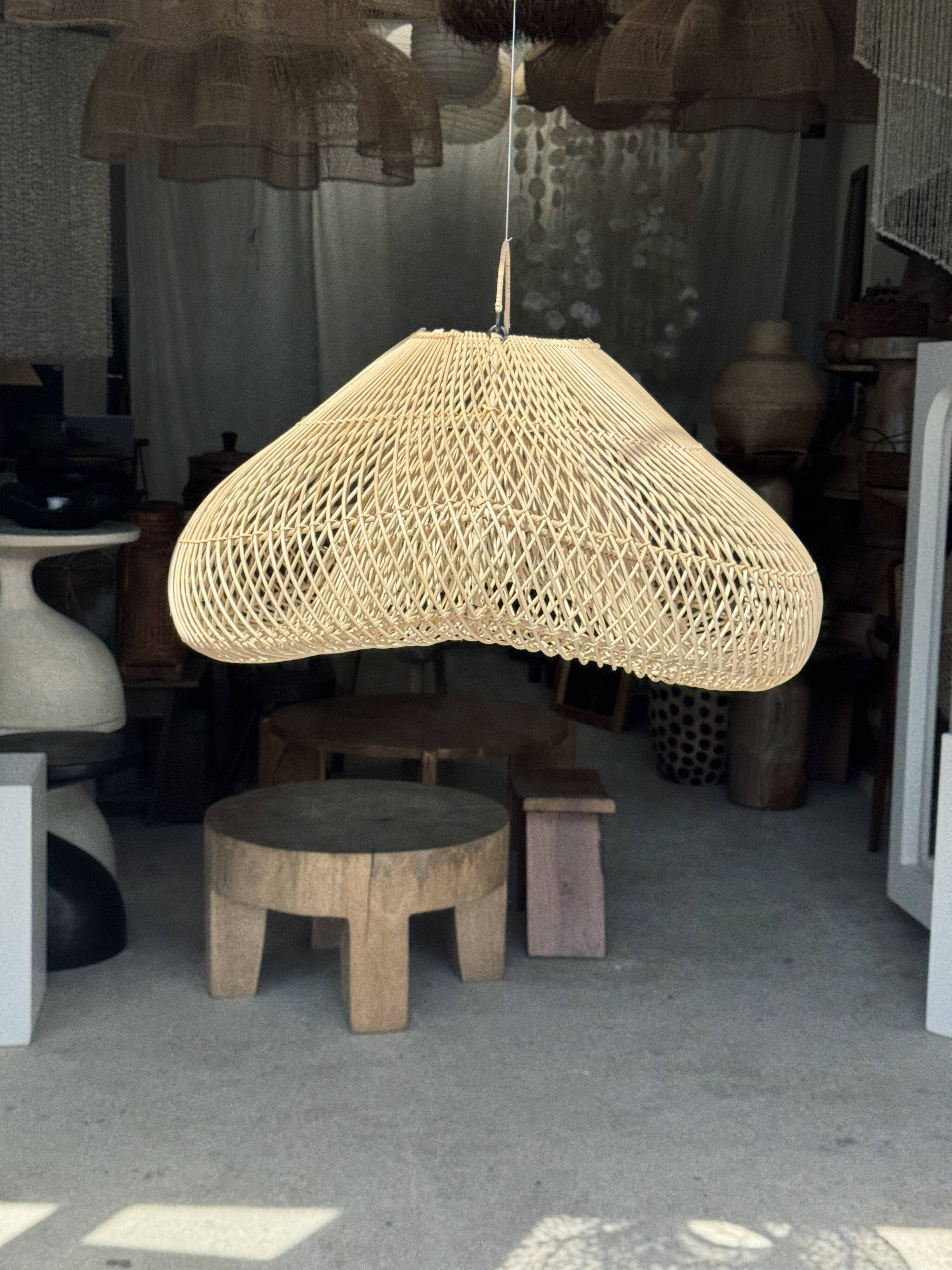 Suspension or rattan lampshade in the shape of a cloud or flattened bubble D60 H35