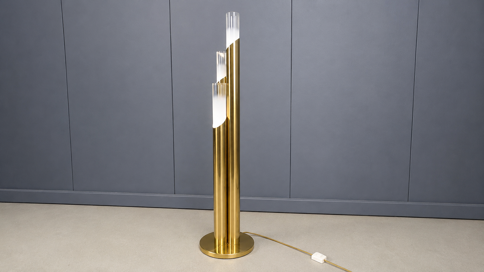 Lampadaire en laiton vintage et en verre de Murano, années 1970