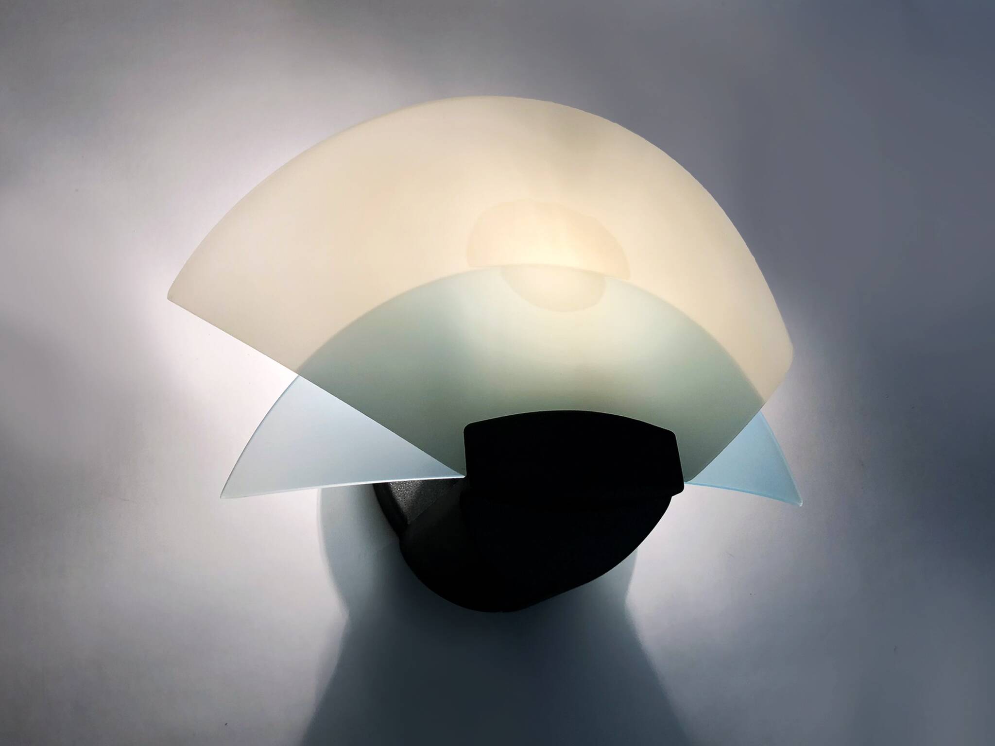 Vintage wall lamp Italian design blue and white glass. Memphis style.