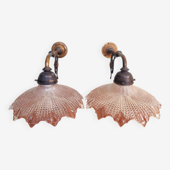 Pair of pendant lights in bronze and scalloped transparent glass