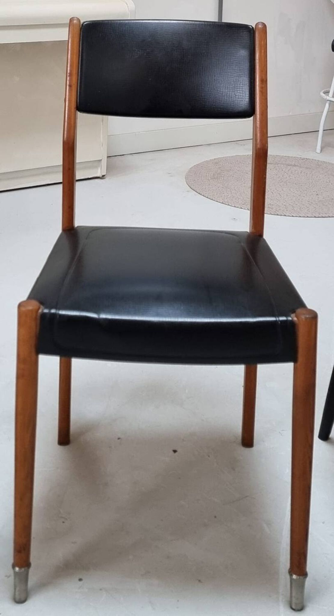 Chaises du milieu du siècle