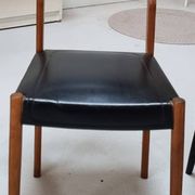 Chaises du milieu du siècle