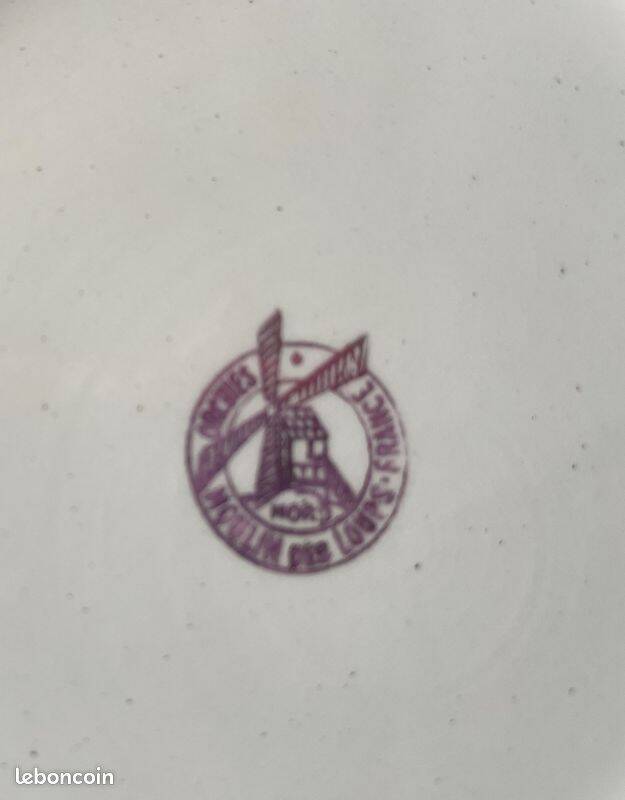 Antique cake service in Saint-Amand earthenware (Nord)