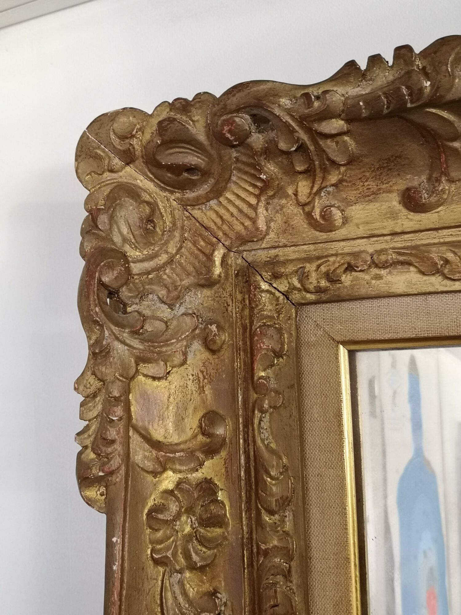 Carved and gilded wooden mirror early in the 20th century  - 96x76cm