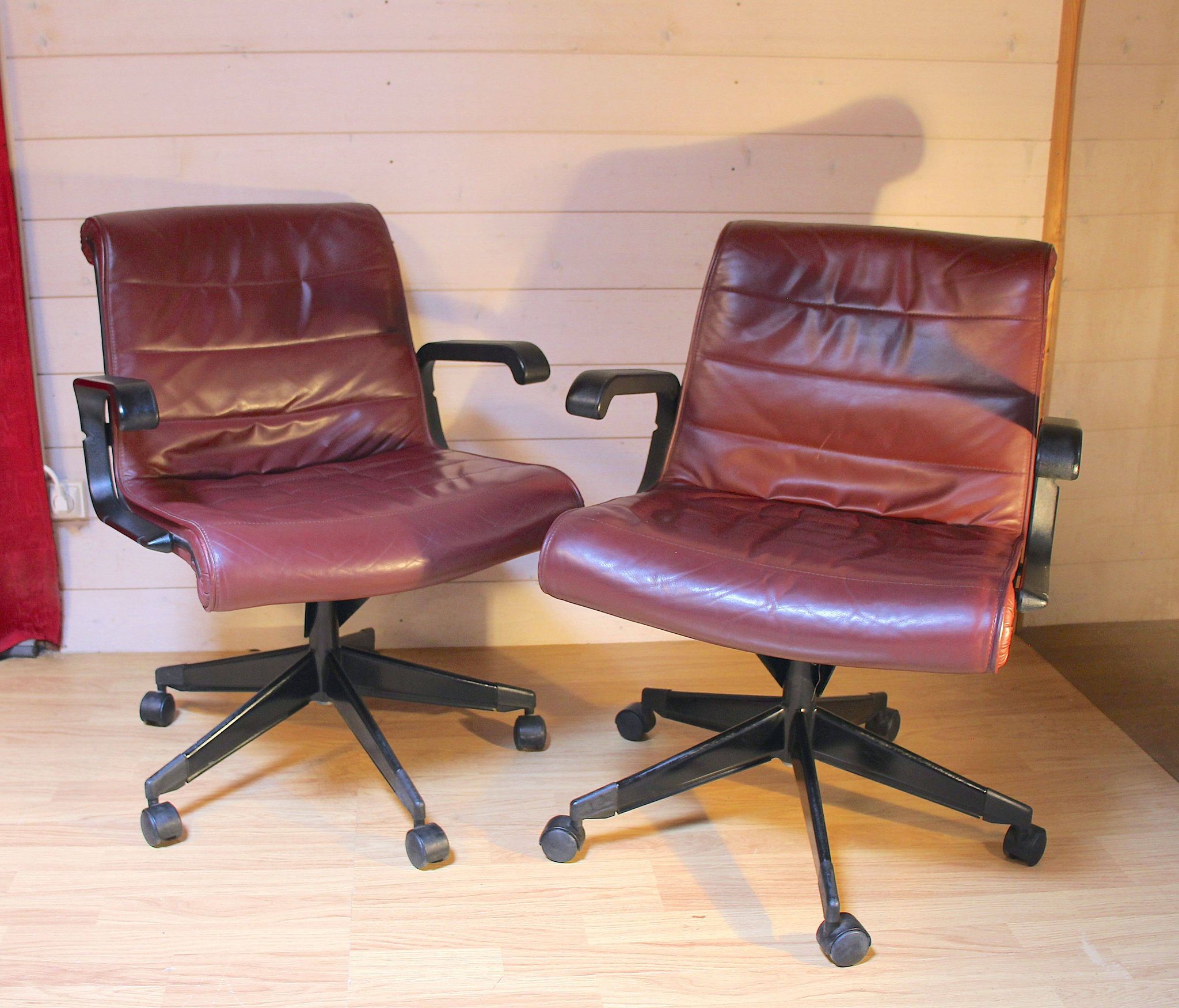 Paire de fauteuil cuir Par Richard Sapper pour Knoll