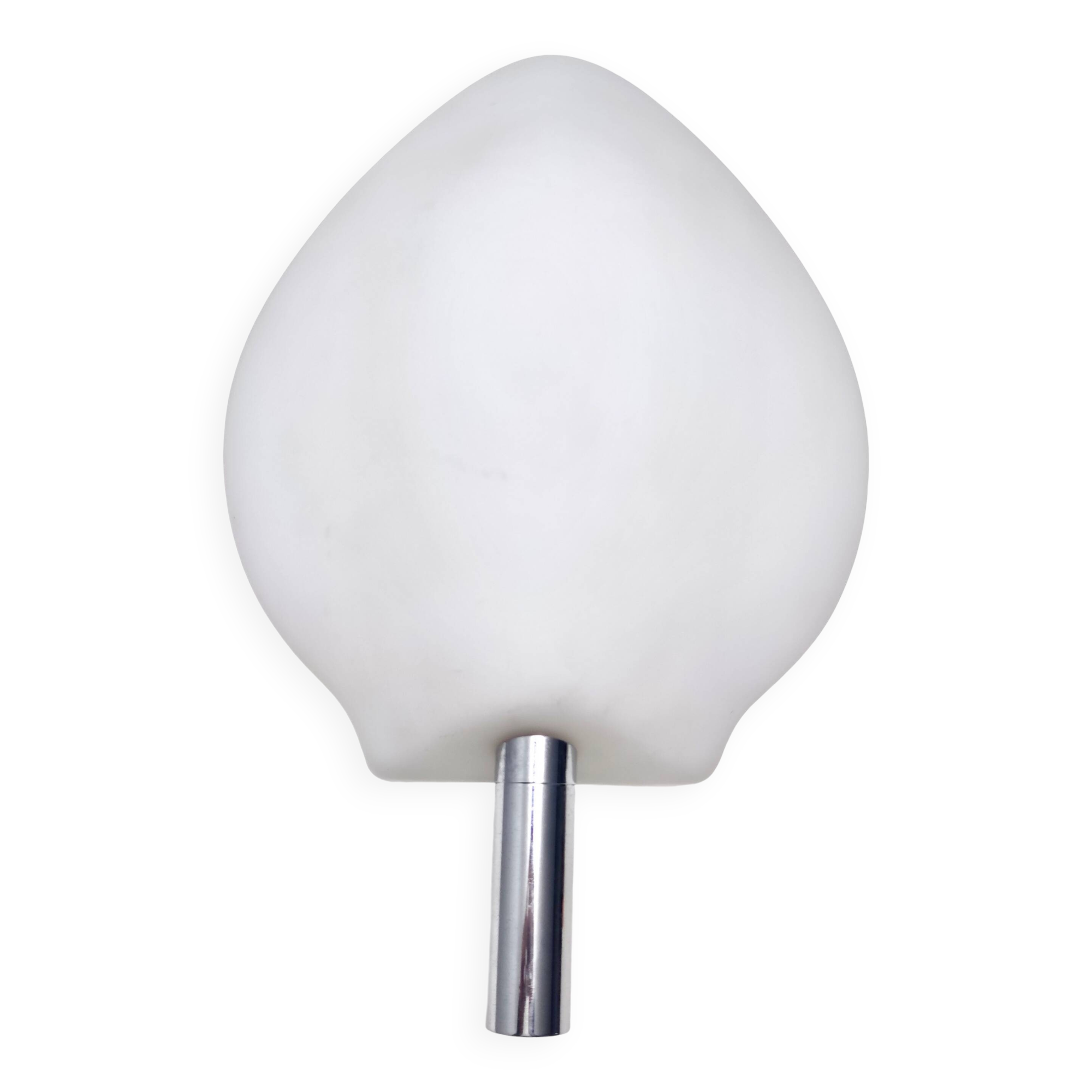 Postmodern Opaline Glass Sconce No. 2299 by Fontana Arte, Italy