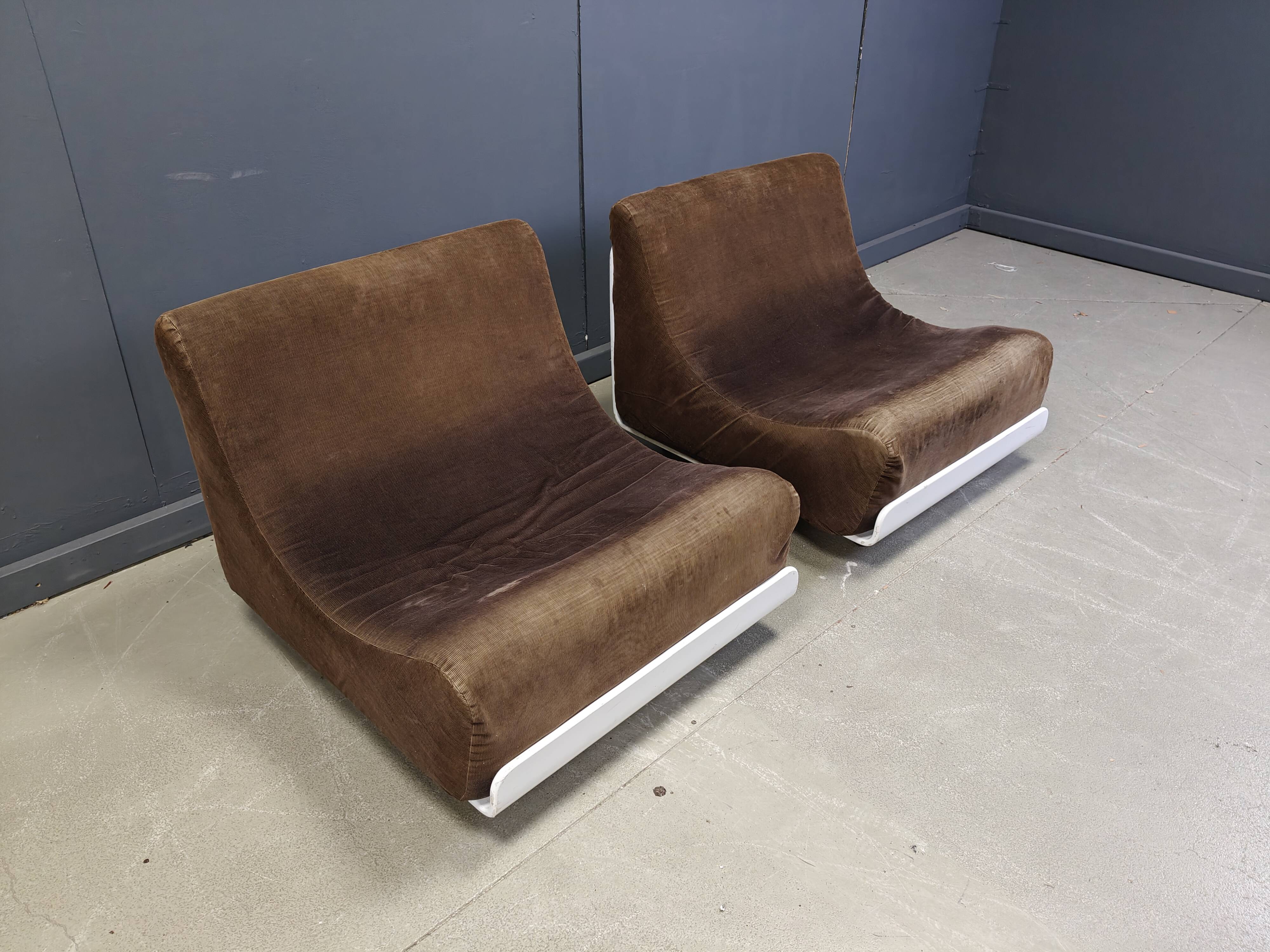 Space age Orbis lounge chairs by Luigi Colani for Cor, 1960s