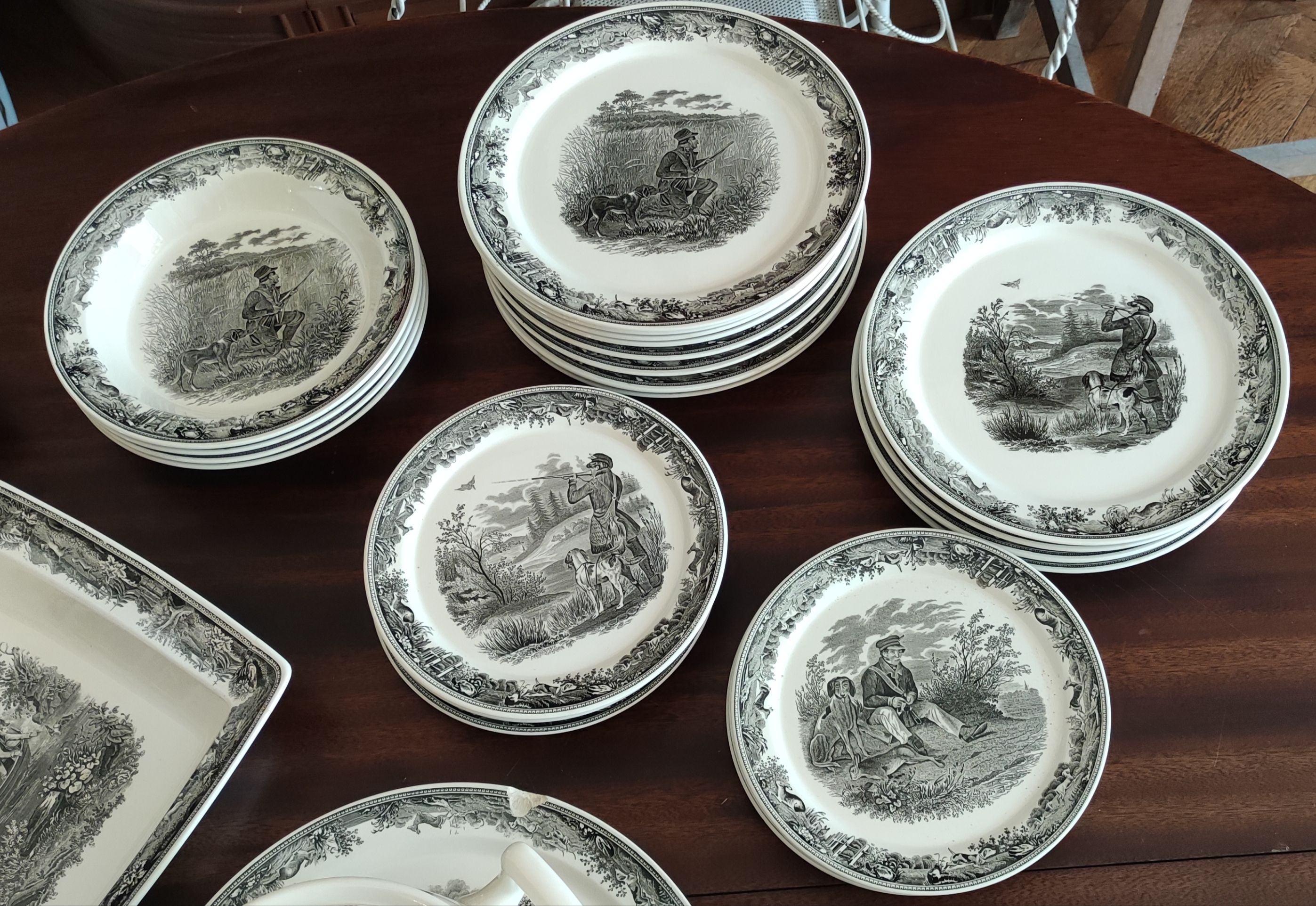 Service Tableware hunting decoration / Villeroy and Boch / model Artemis