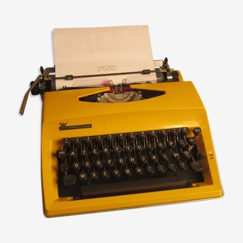 Luxury Triumph Contessa typewriter