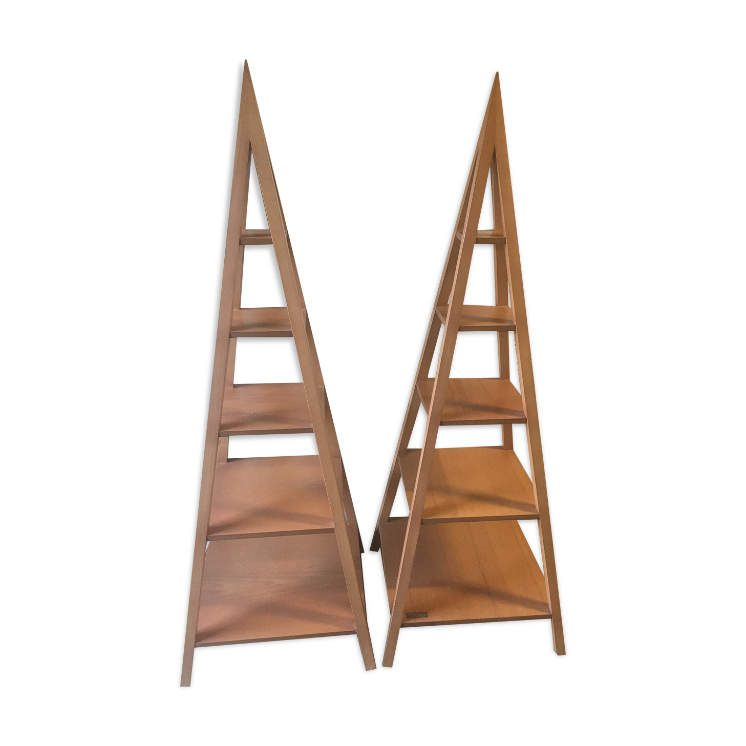 Pyramid shelves "Jodhpur" in Rubberwood
