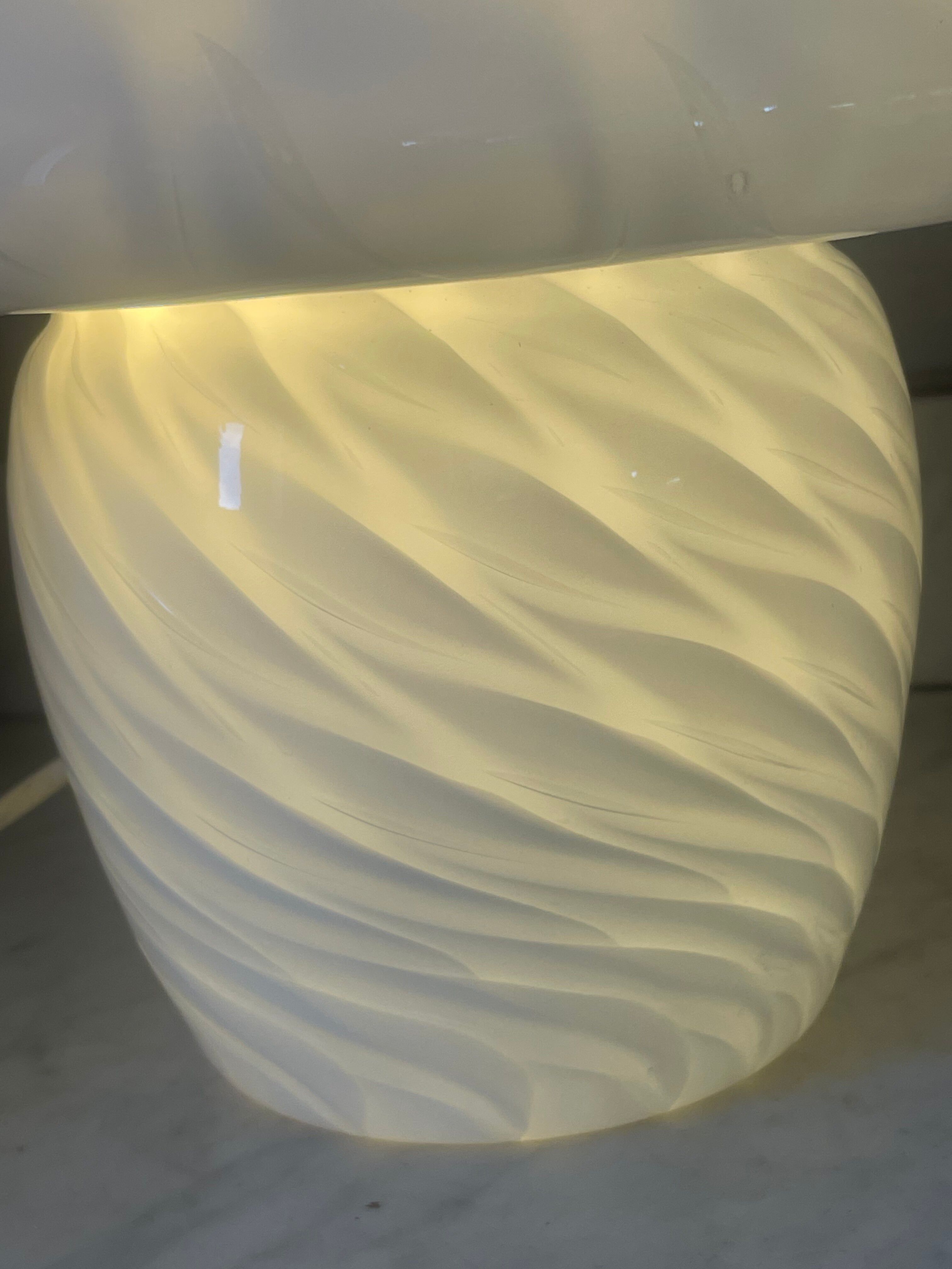 Mushroom lamp, Murano glass in textured opaline, "braided" effect.