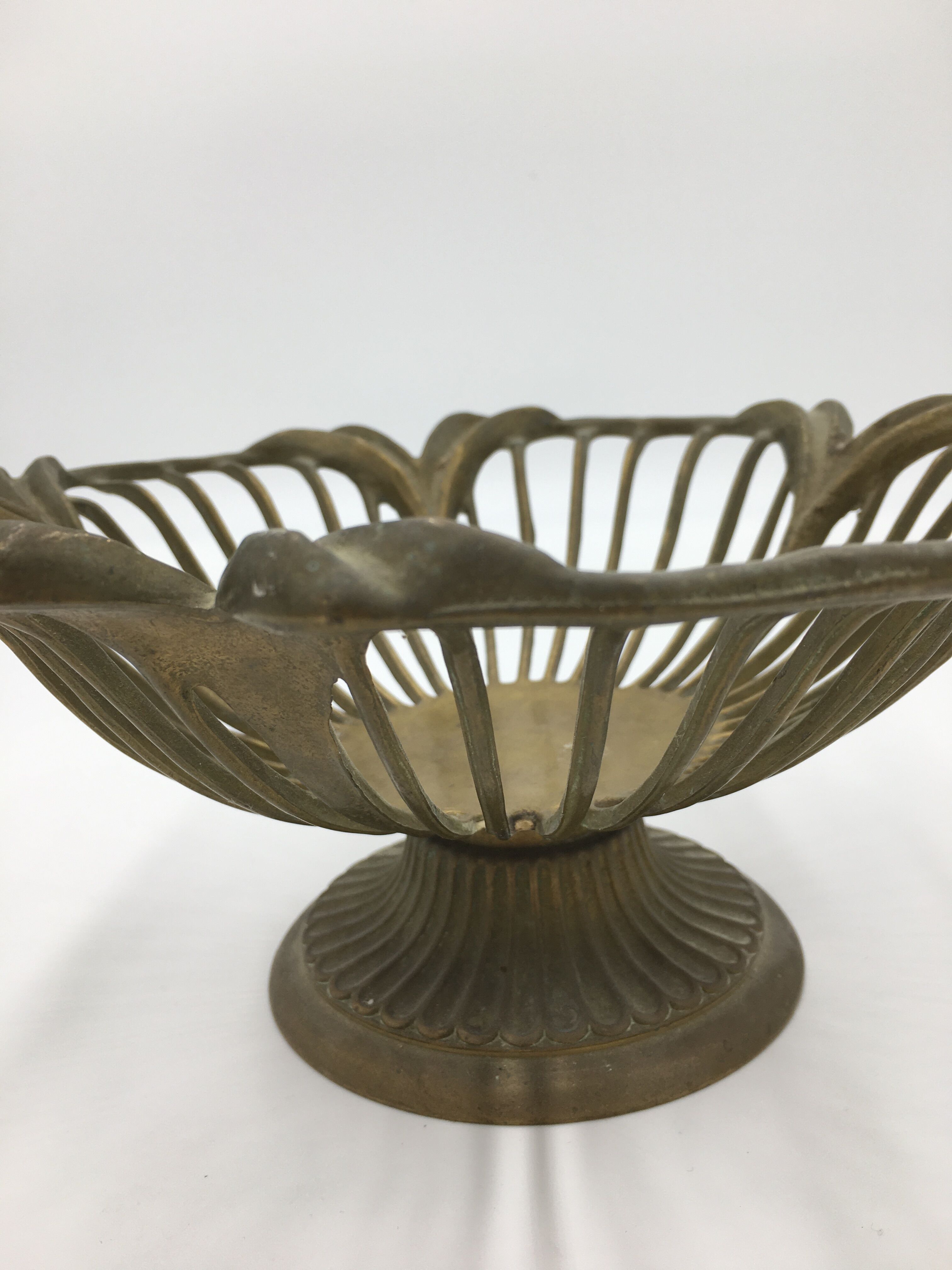 Table centre/fruit basket