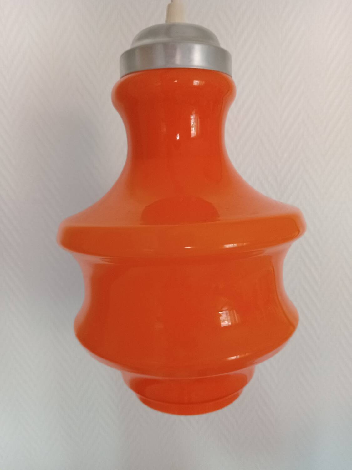 Suspension vintage orange 1970