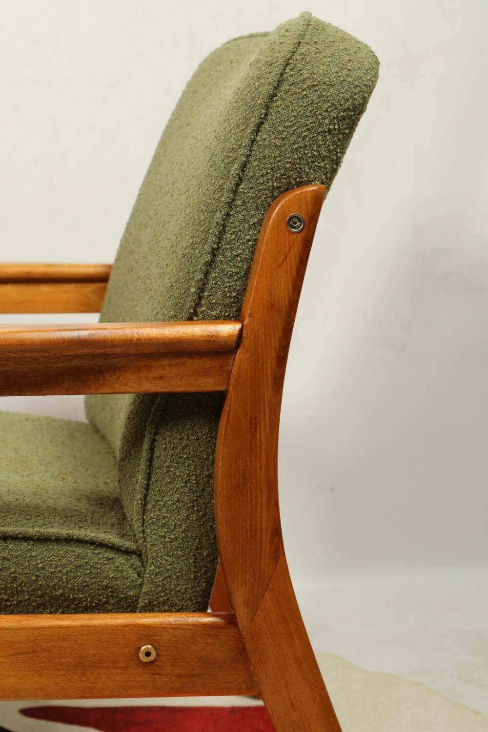 Fauteuil vintage vert boucle 1960 Scandinavian design