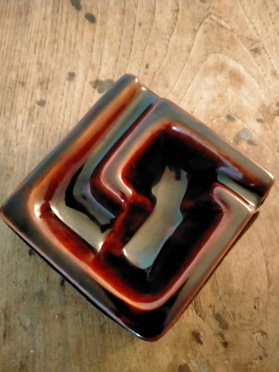 Longchamp pipe holder ashtray