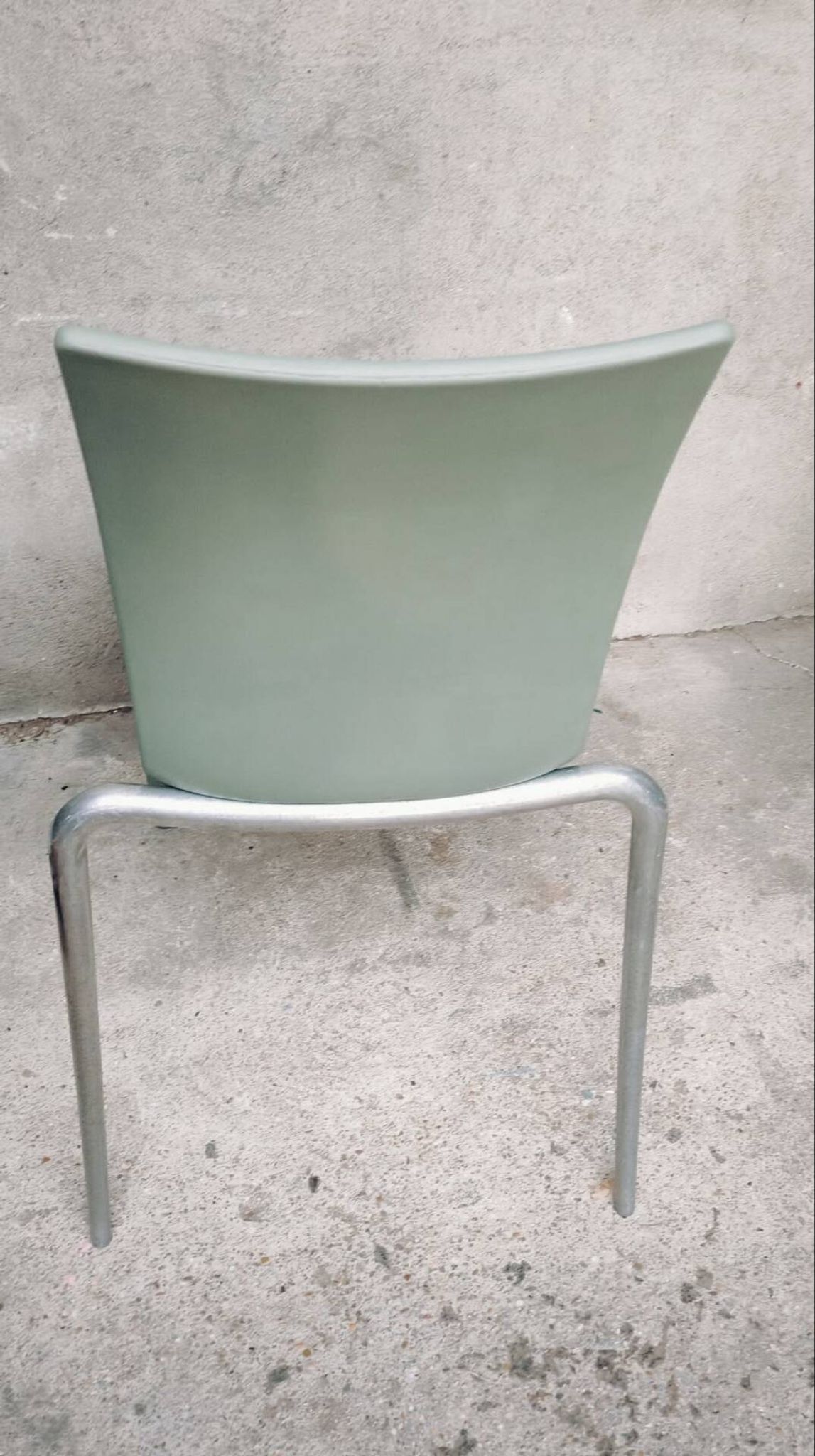 Lot de 4 chaises Louis 20 de Stark par Vitra