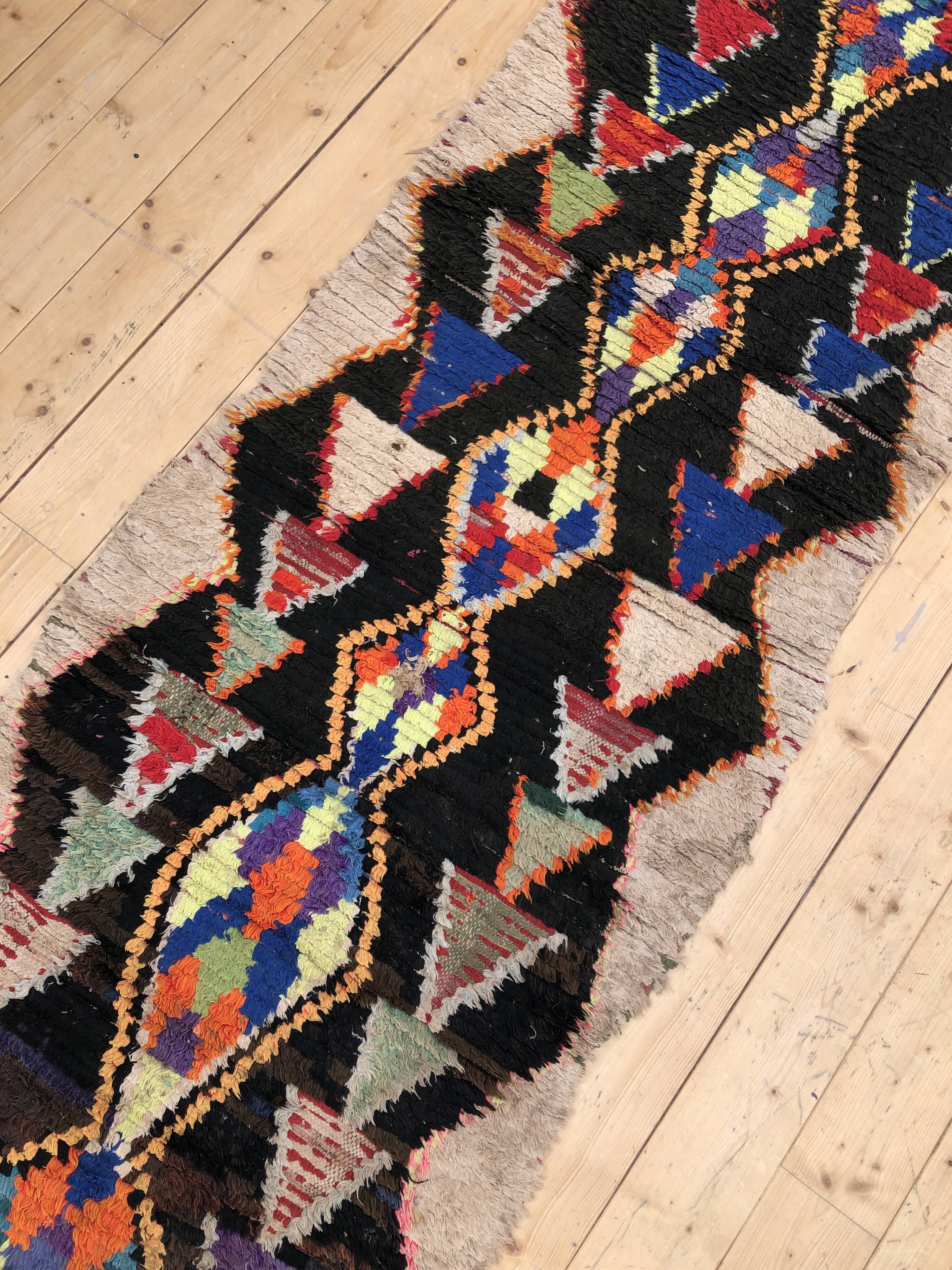 Tapis berbère marocain azilal ancien vintage 255x85cm