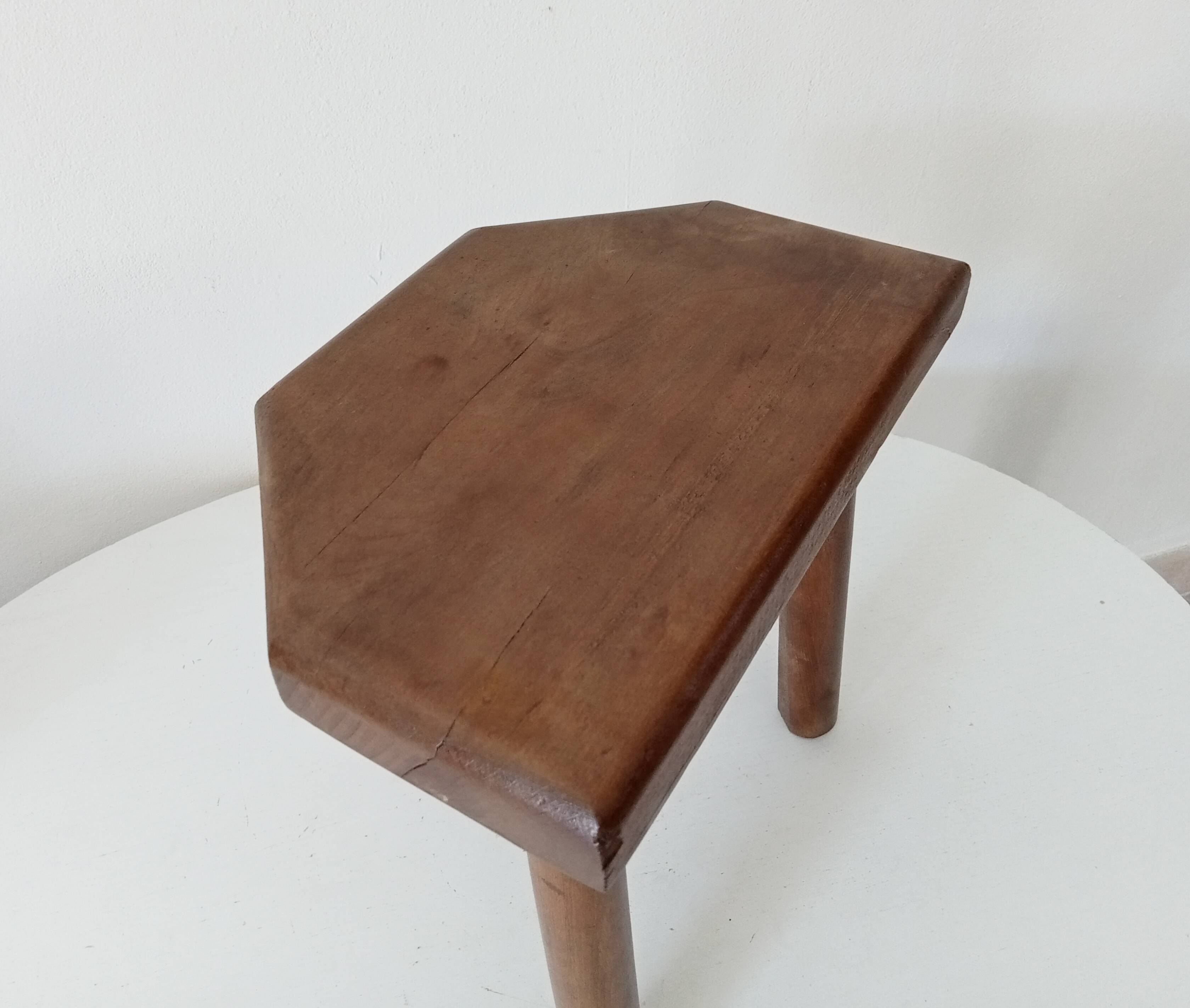 Tabouret tripode vintage