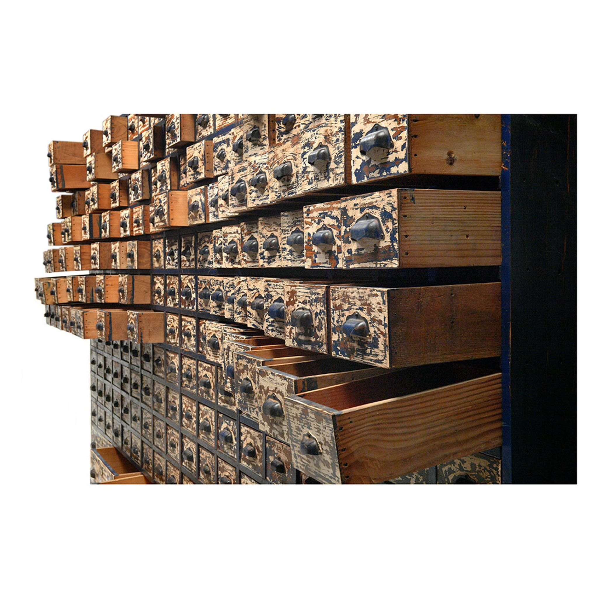 Meuble d’atelier en bois à 204 tiroirs