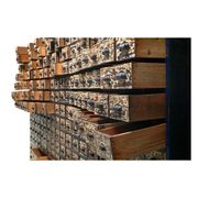 Meuble d’atelier en bois à 204 tiroirs