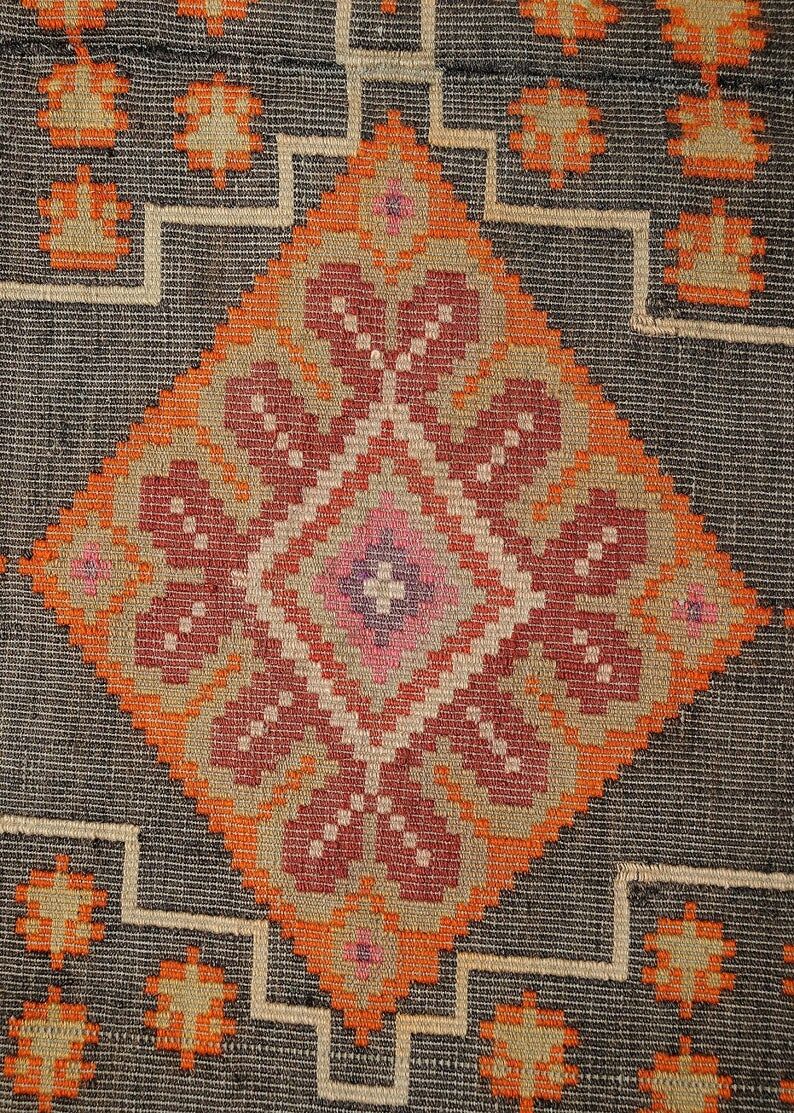 Tapis roumain en laine 200x156cm