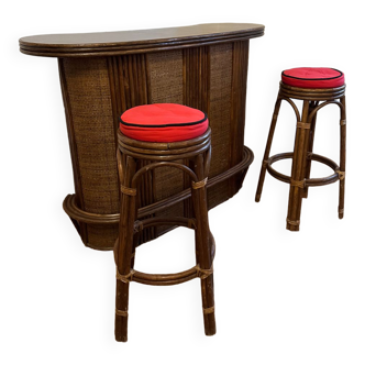 Tikka bar and its two stools