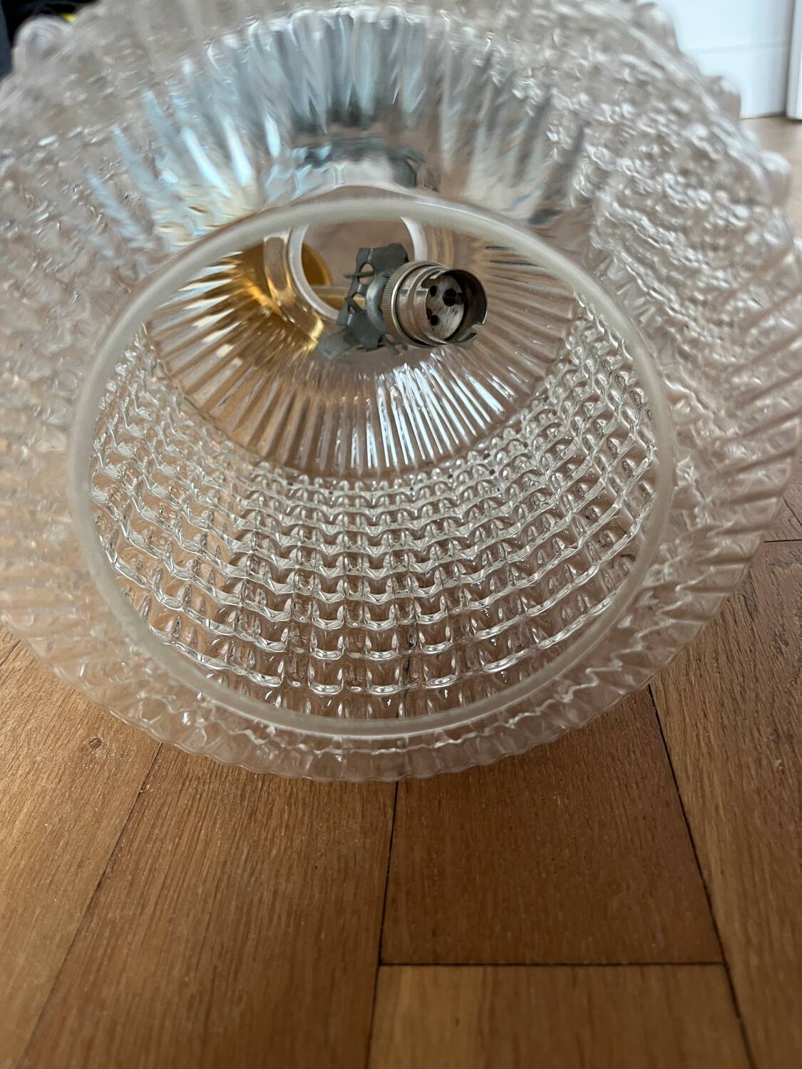 Vintage pendant light in chiseled glass from the 70s